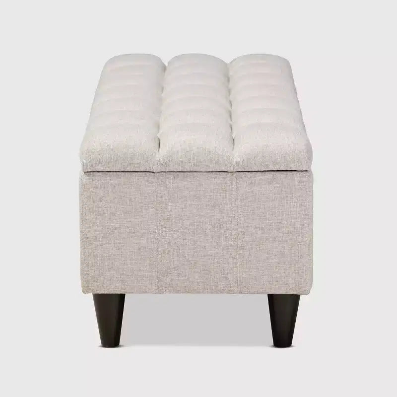 Puf otomano de almacenamiento con tapa elevable, tapizado capitoné color crema - 1 asiento