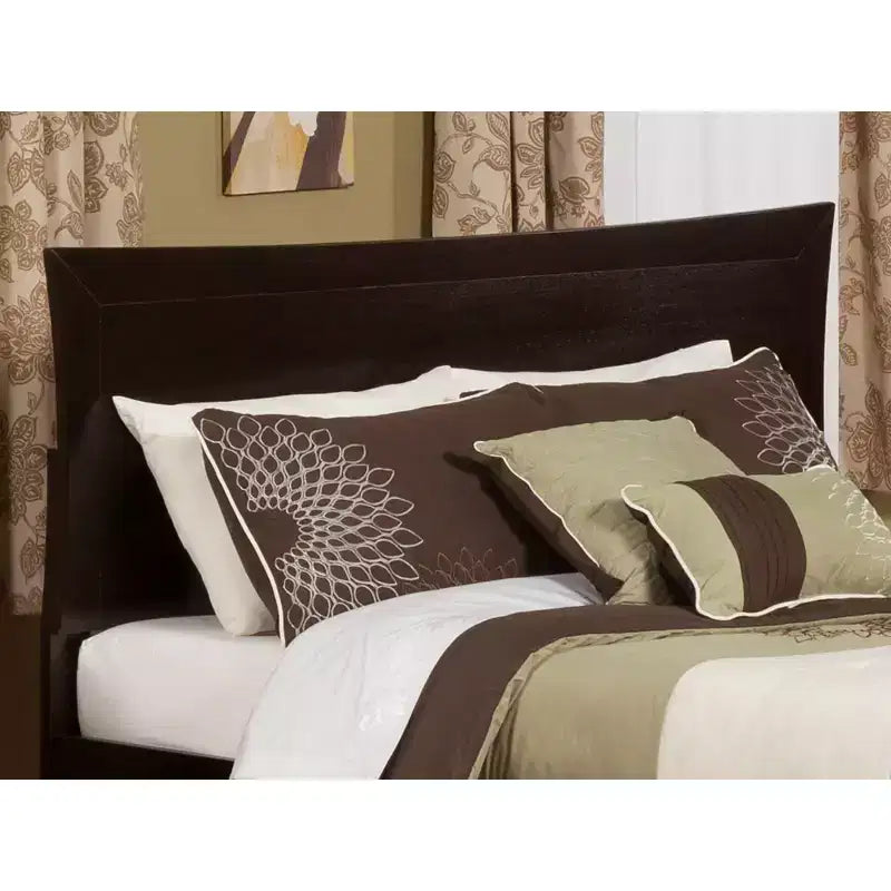 Cabecero curvado de madera Queen con carga USB — Espresso / Nogal