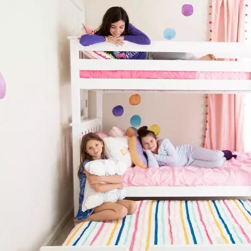 Litera con escaleras doble sobre doble Clay / Blanca con nido — Capacidad para 3 personas