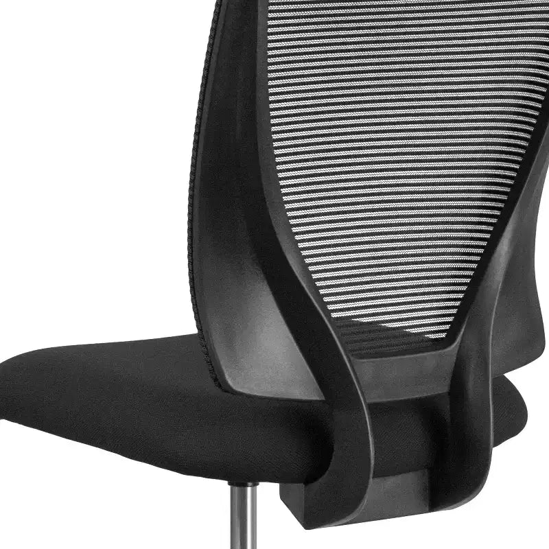 Silla de dibujo de malla negra sin brazos, de respaldo medio, para 1 persona